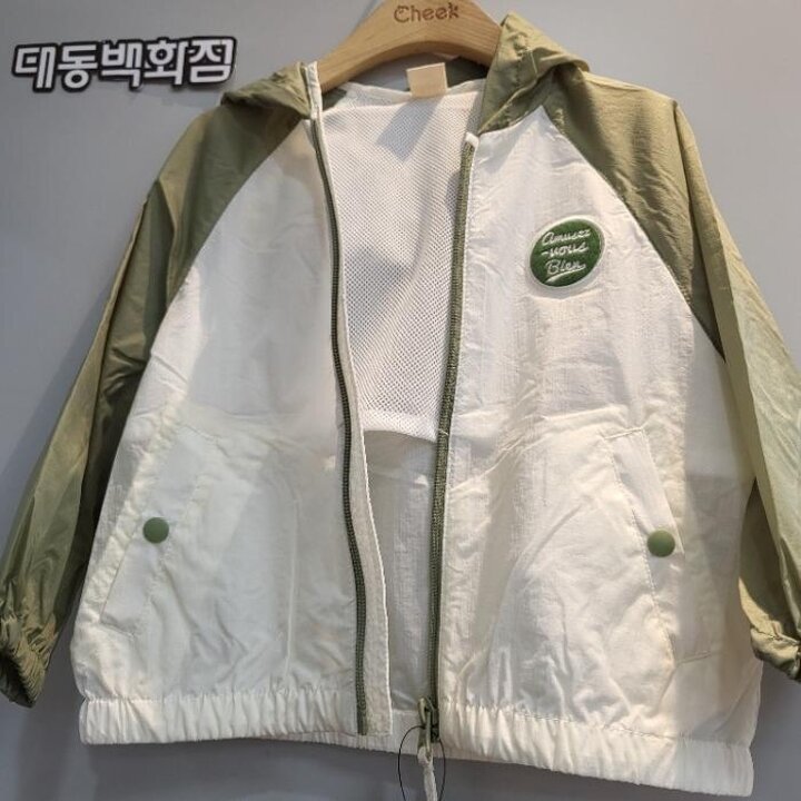 치크DP01라그란소매배색바람막이CKJA2531B