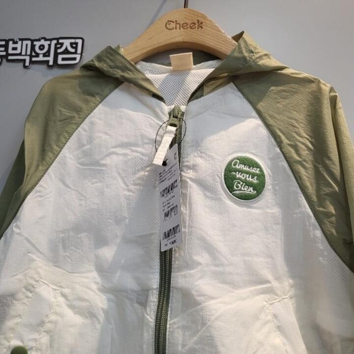 치크DP01라그란소매배색바람막이CKJA2531B