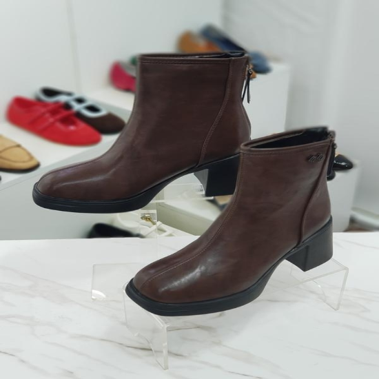 뒷지퍼 절개 통굽 여성 앵클 부츠 7cm HS08kk362sp (42343144)