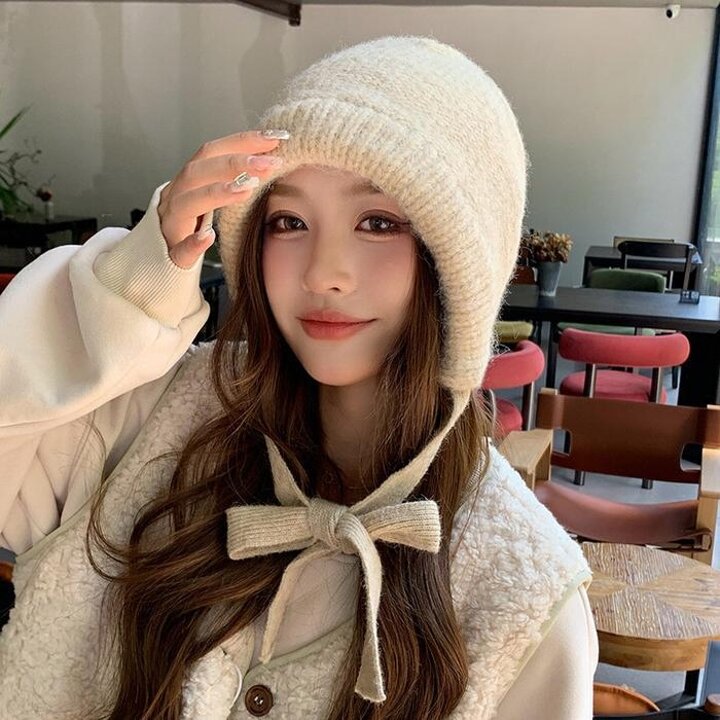 겨울모자묶을수있는패션모보넷형여성니트비니