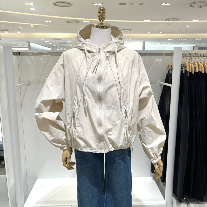 (신세계마산점)지퍼 포켓 후드넥 점퍼 621590