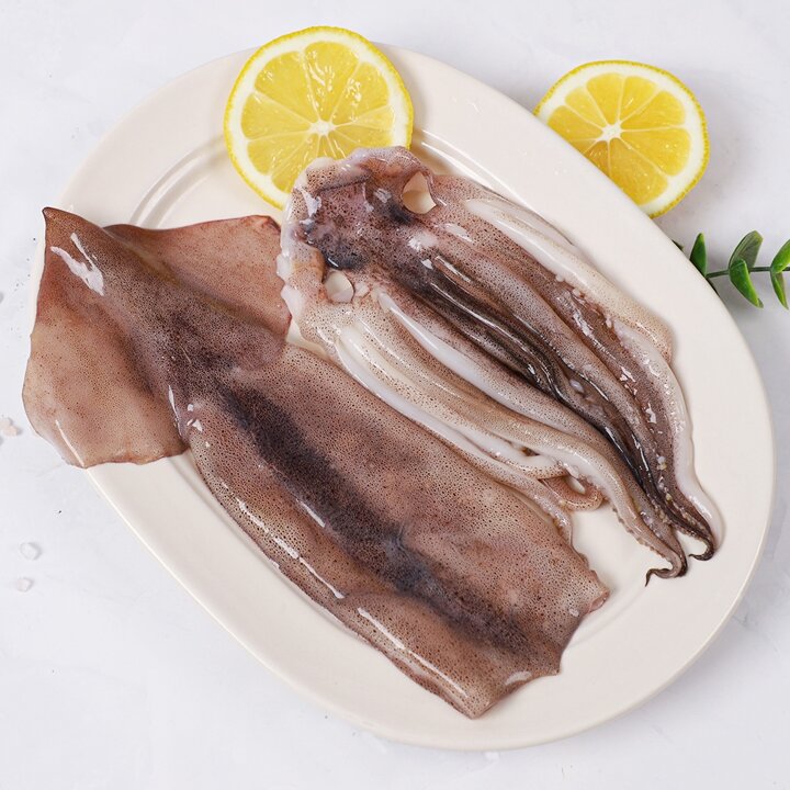 [강영수산]자연산 손질오징어 통오징어 2미(220g) x 1팩 (2마리)