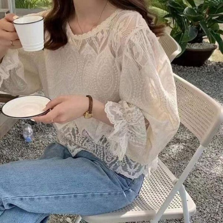페미닌 레이스 시스루 블라우스 여성 러블리 감성룩 여름코디