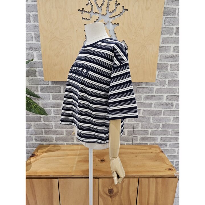 (광주신세계)스트라이프 스팽글 티셔츠 (LC31F5ST509X)