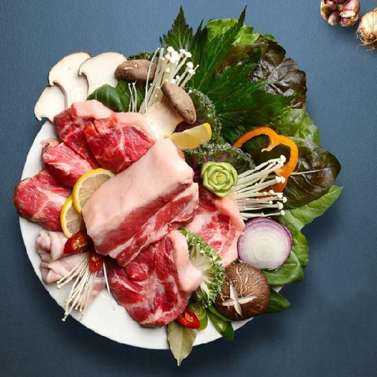 [청년미트] 1등급이상 한돈 캠핑세트 900g / 삼겹+목살+돈마호크 (구이용) (소스3종 무료증정)