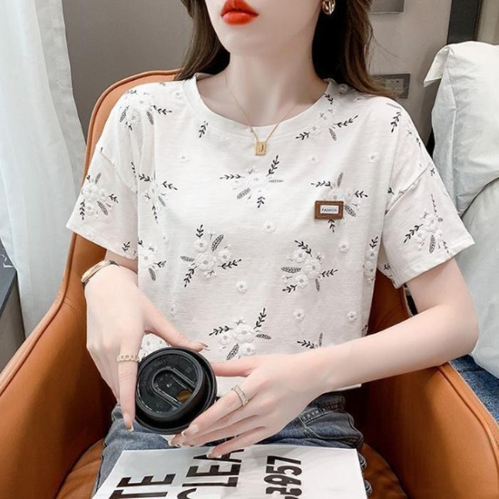 입체 화이트 플라워 루즈핏 반팔 티셔츠 URD526 (32684531A)