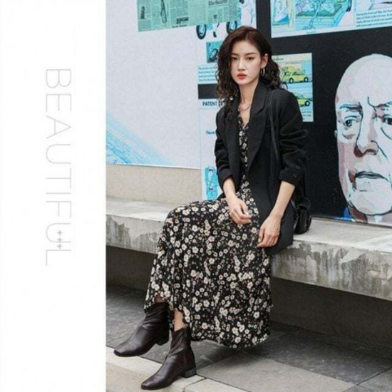 패션플러스[668313] 모노무드 LH-41926 데일리 여성 캐주얼 데이트 외출 필수템 패션 플라워