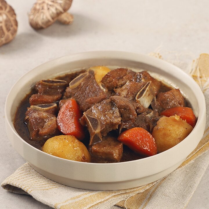 국내산 돼지로 만든 간장 돼지갈비찜 1kg (2-3인분)