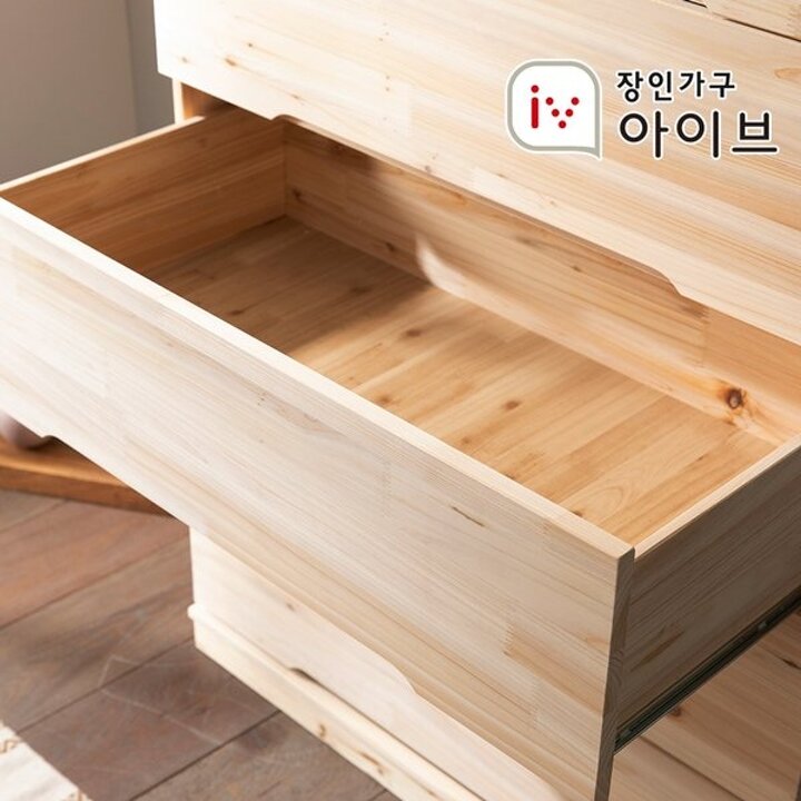 네프 삼나무원목 5단서랍장