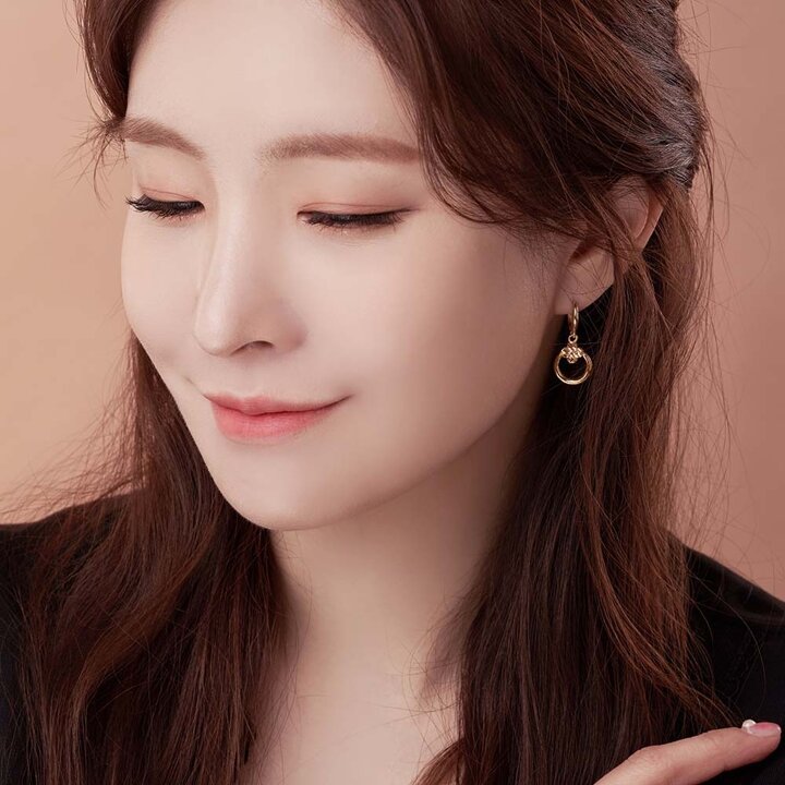 한국금다이아몬드 여자 순금 원터치 귀걸이 꽃 라운드 24K 3.75g 18k링