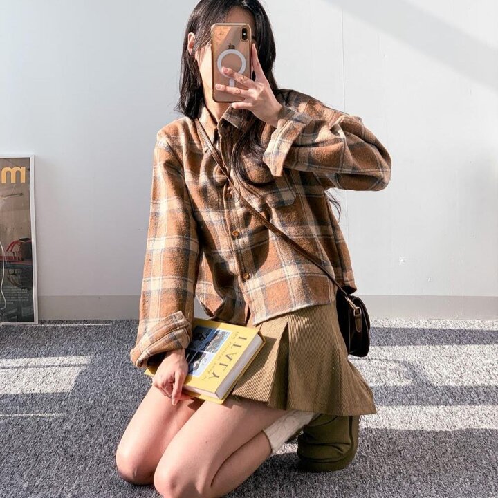 [옷자락] 여자 캠퍼스룩 크롭 기모체크셔츠 포켓 언발 가을 셔츠
