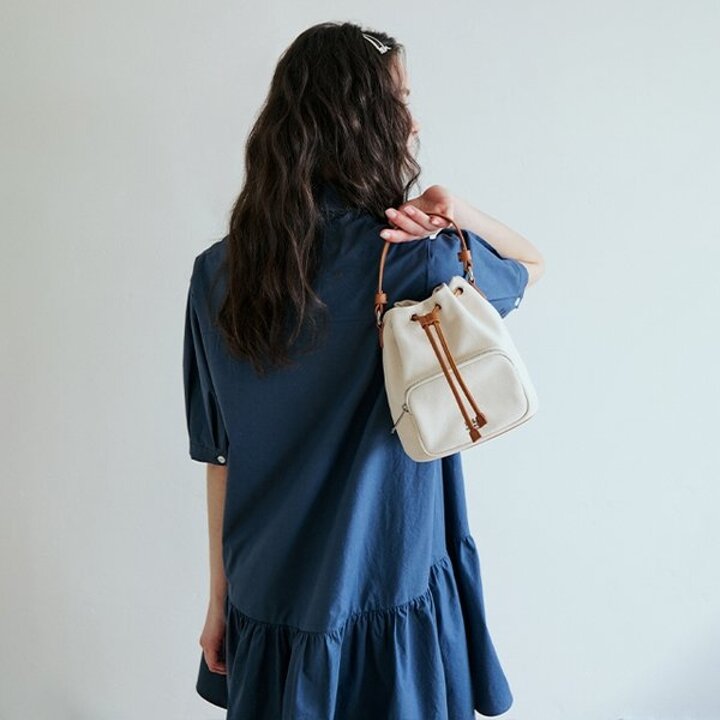 (신세계마산점)CLASSIC CANVAS BUCKET BAG AR7AB440