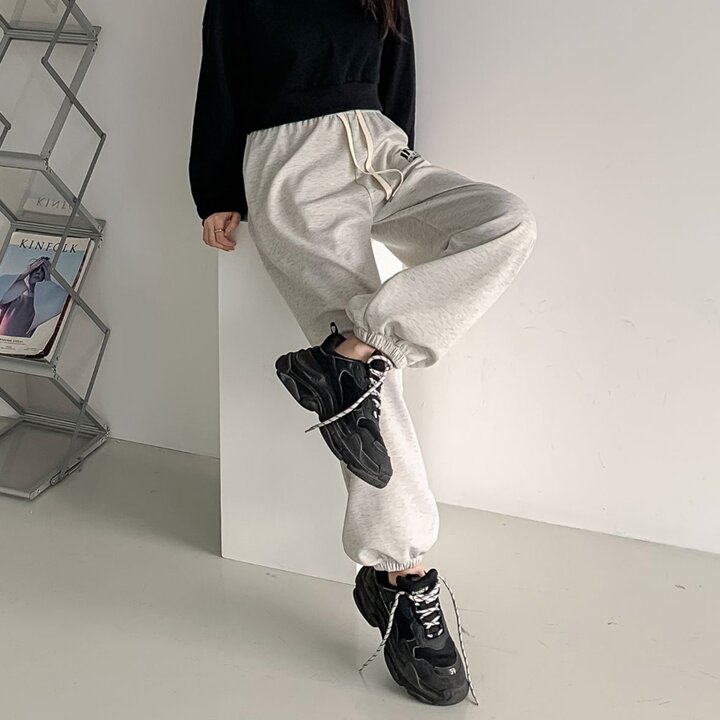 [옷자락] 여자 데일리 봄츄리닝 조거핏 밴딩 프린팅 스포티 바지