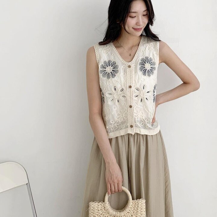 [옷자락] 여자 여름 플라워 스티치 휴양지룩 크로셰 뒷네트 조끼