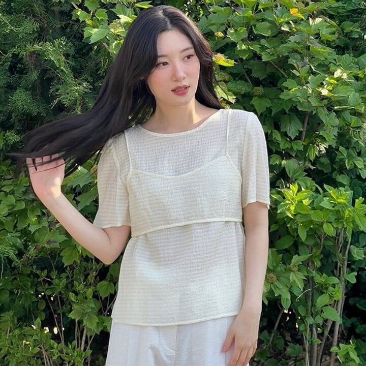(신세계센텀점)[정채연 착용] 뷔스티에 체크 블라우스 NEW5MB530