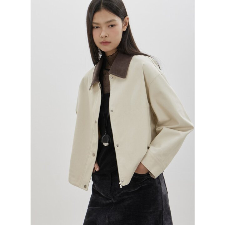 (신세계 사우스시티)배색 카라 크롭 워크자켓 C261MSJ303