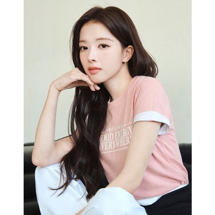 (신세계마산점)지오다노 NEW 여성 굿에너지 레귤러핏 그래픽 반팔티 396501