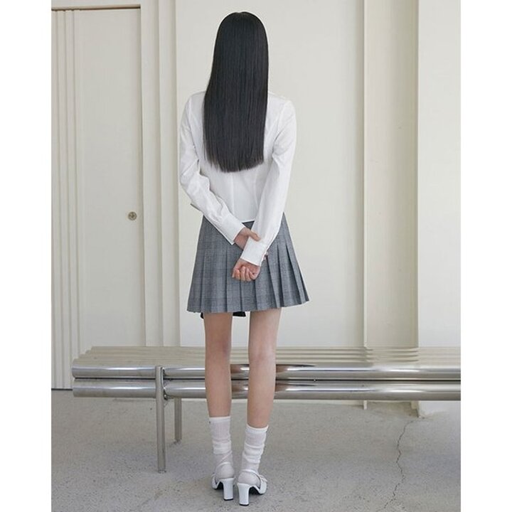 (대전신세계)소재 믹스 비죠 장식 플리츠 스커트 (ER1WS261)