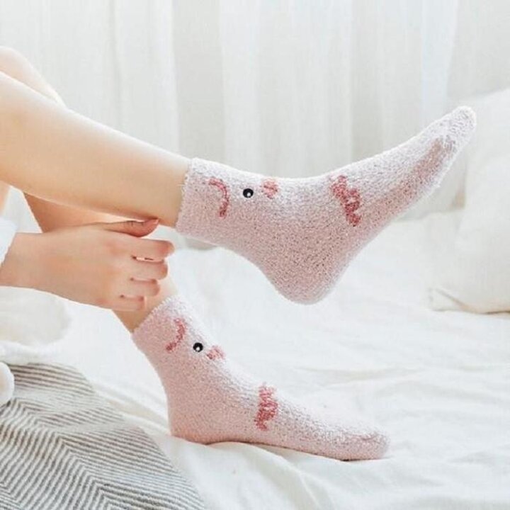 겨울여자트렌디예쁜캐릭터수면양말