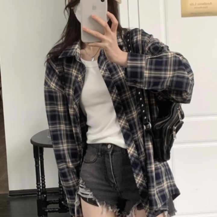 여자 오버핏 체크 포켓 데일리 긴팔 셔츠 SDW-SHA-STS240501