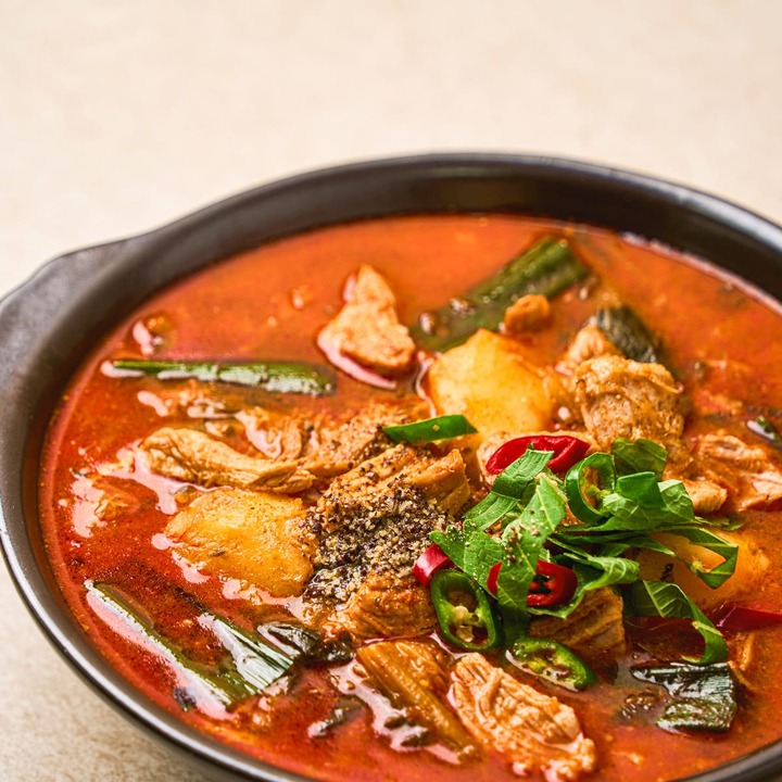[쉐프컬렉션] 순살감자탕 450g*3팩+고기순댓국 450g*3팩