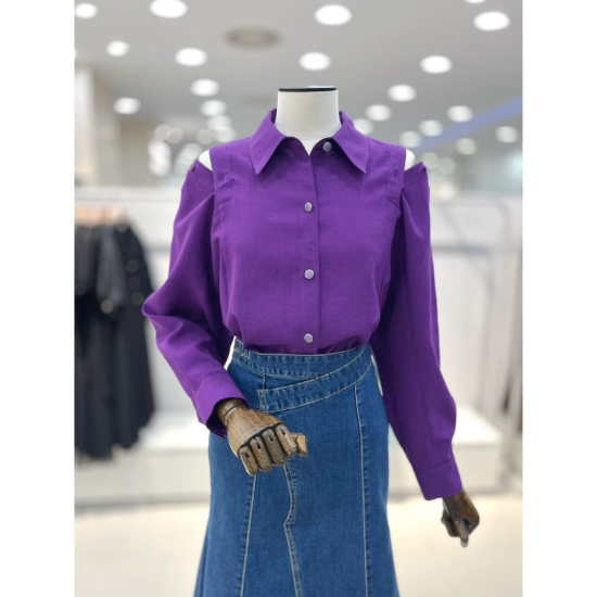 오프숄더 포인트 블라우스 BKBAC2417