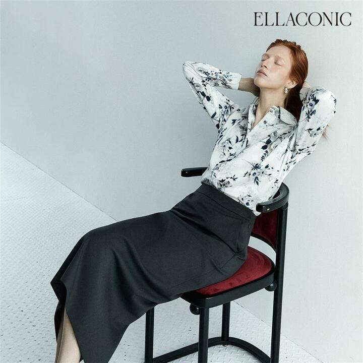 [런칭가 89,000원→2만원 ↓] 엘라코닉 플라워 나염 블라우스 