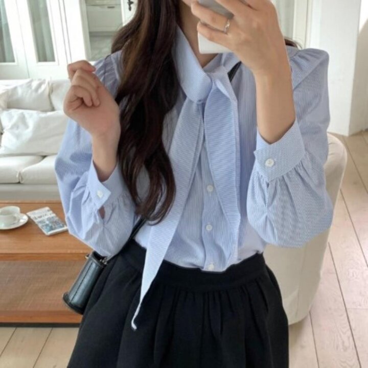 [옷자락] 여성 심플 세미오피스 스트라이프 블라우스