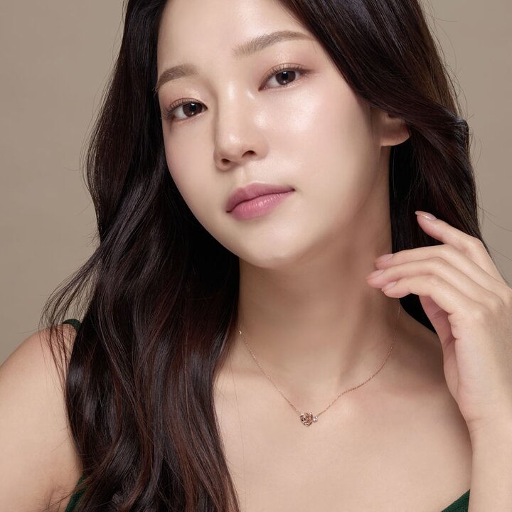 [모아르] 14K 목걸이 체인 레이어드 드롭 하트 장미