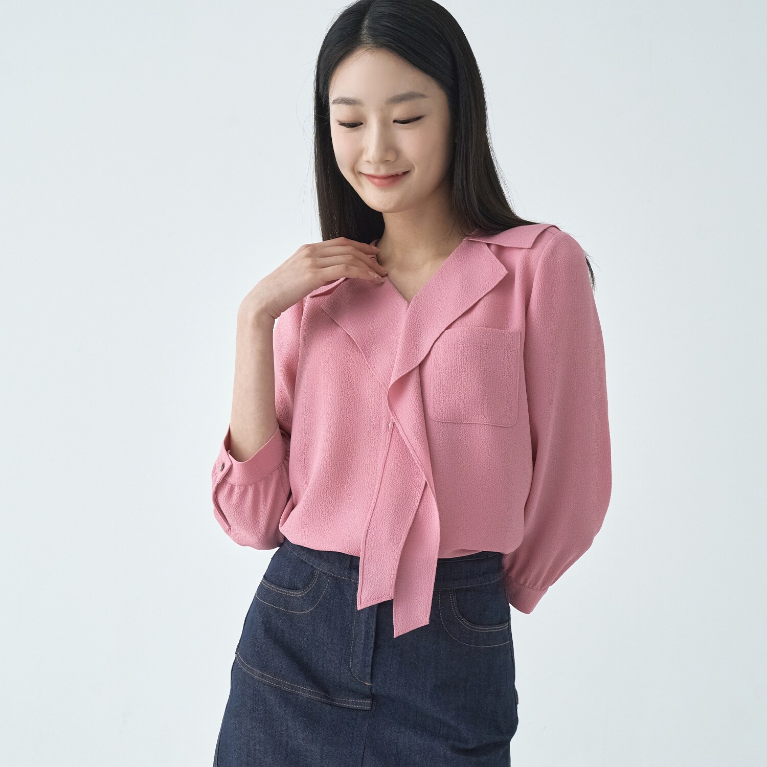 [지센] (2컬러) 피어로즈 러플카라 블라우스 LFWSO391