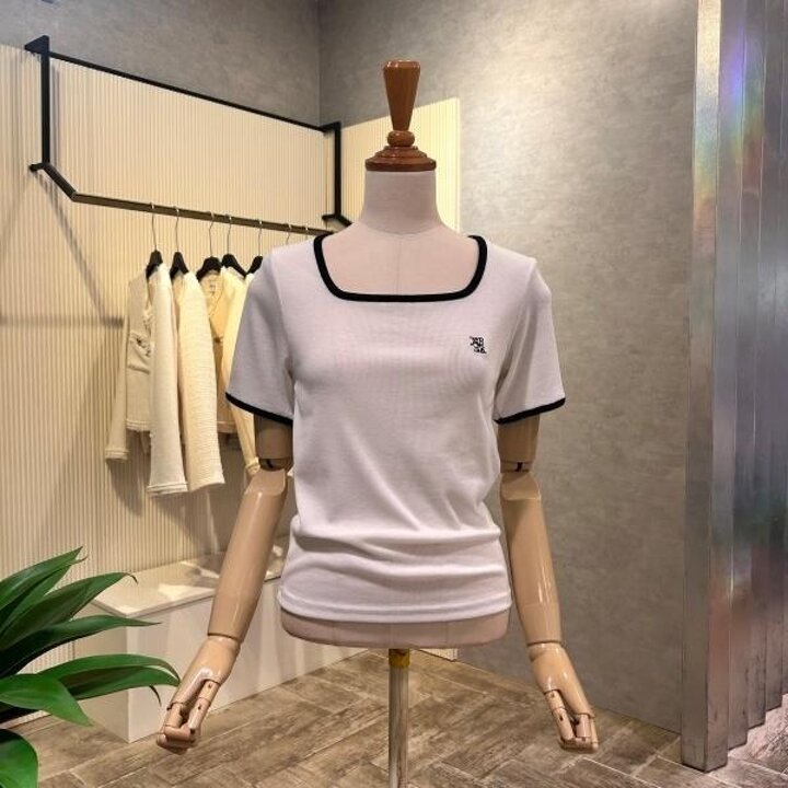 AOA2QK34E스퀘어 넥 배색 라인 티셔츠
