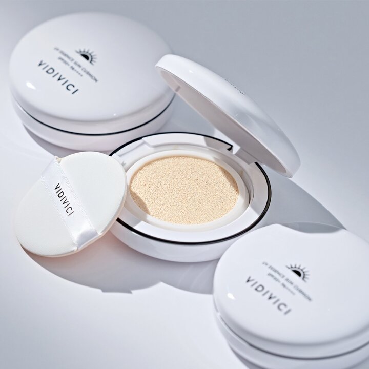 (신세계본점)유브이 에센스 선 쿠션 SPF50+ PA++++  (+메이크업 클렌징 클로스 30매 증정)