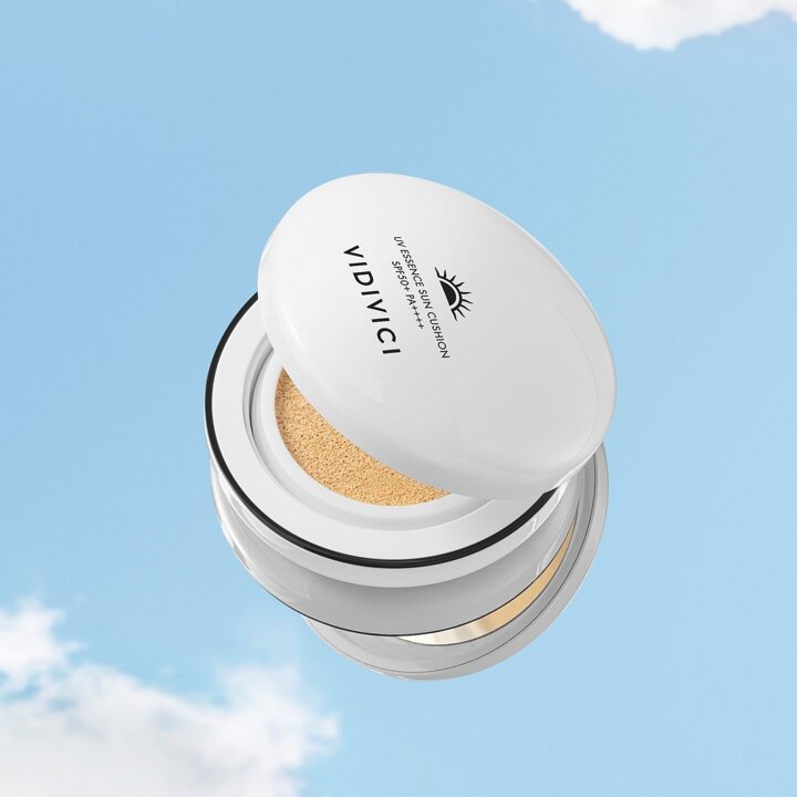 (신세계본점)유브이 에센스 선 쿠션 SPF50+ PA++++  (+메이크업 클렌징 클로스 30매 증정)