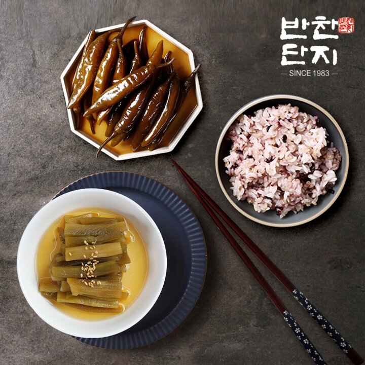 반찬단지 청양간장고추 1kg + 궁채장아찌 1kg