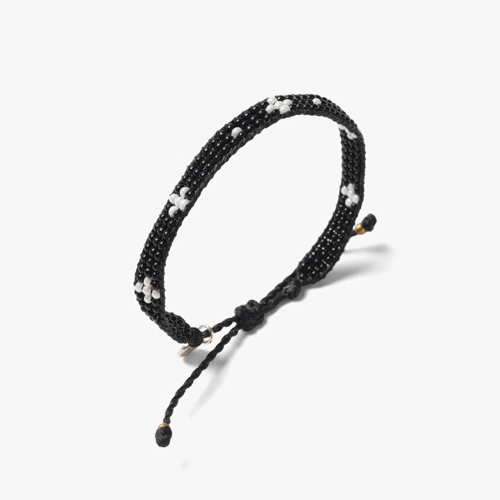 (신세계강남점)OJO DE MEX 오호 데 멕스 MACRAME CRUZ GRASS BEADS BRACELET BLACK OJE2M80000A98