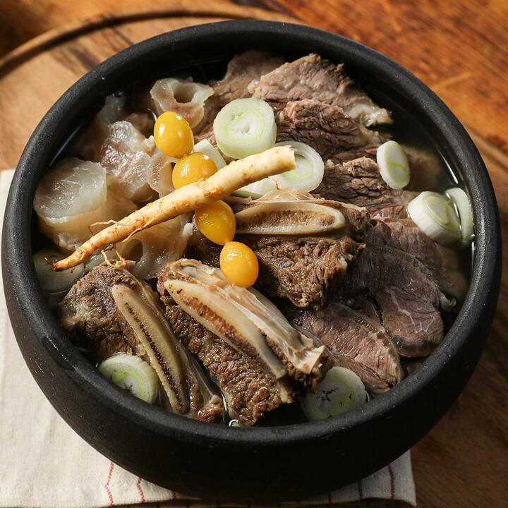 I[소노정/실온보관] 국내산 소 한마리 갈비탕 700g x 10팩 / 국내산 소고기 소갈비탕 소한마리전골 어복쟁반