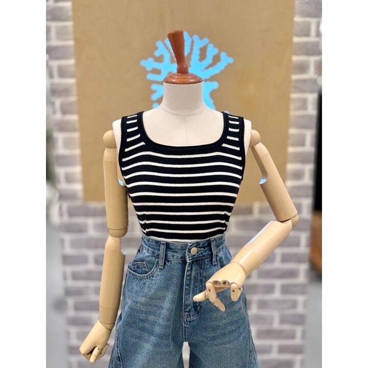 (신세계마산점)울 혼방 스퀘어넥 슬리브리스 (LC31F8SL504X)