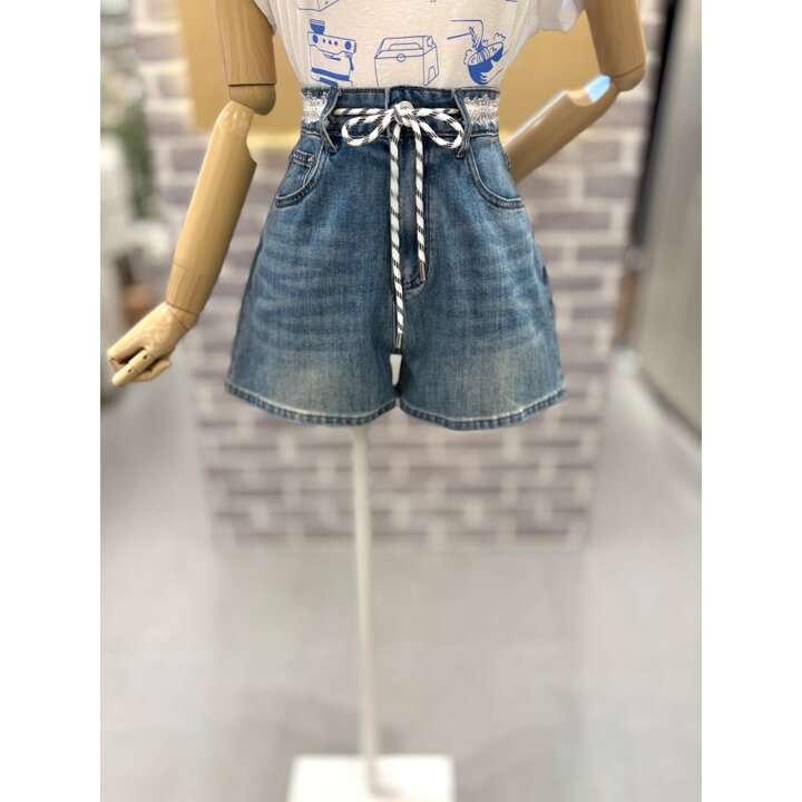 (신세계김해점)허리 레이스 데님 숏팬츠(LC31E8DT512X)