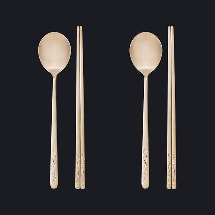 한국도자기_2 리한 난초 방짜 유기 부부수저