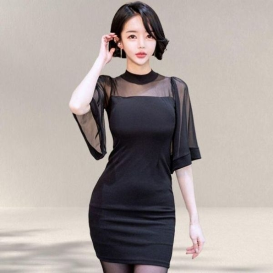 트렌디 여자 하객롱드레스 여름철 시스루소재 수트 미니멀사이즈
