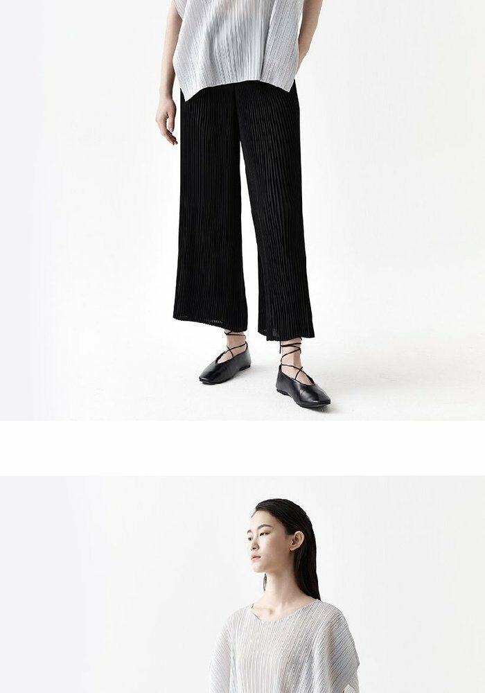 [롯데카드5%할인]☆잔여 수량 극소량! 2만원 파격 인하!☆  26SS 플리츠미 날개 슬릿 블라우스 