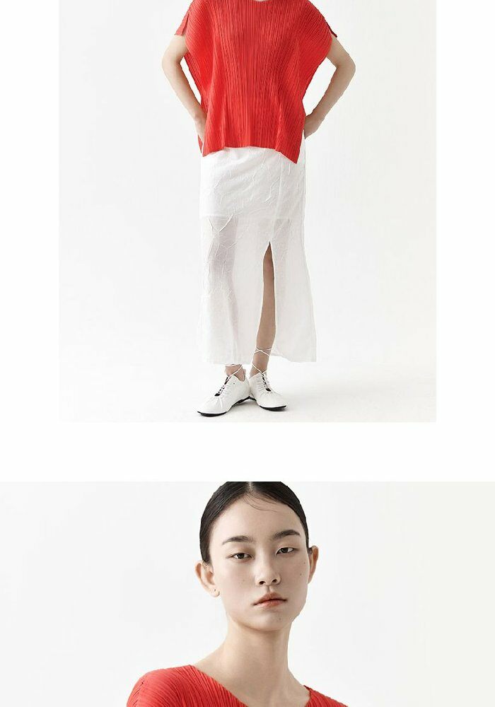 [롯데카드5%할인]☆잔여 수량 극소량! 2만원 파격 인하!☆  26SS 플리츠미 날개 슬릿 블라우스 