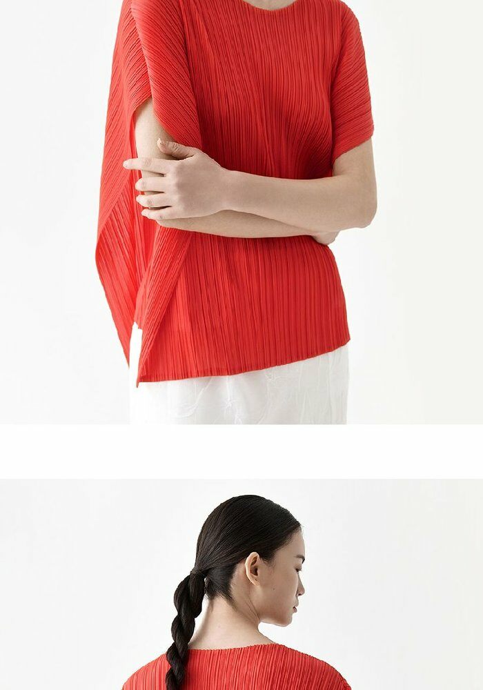 [롯데카드5%할인]☆잔여 수량 극소량! 2만원 파격 인하!☆  26SS 플리츠미 날개 슬릿 블라우스 