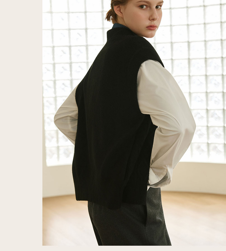 [롯데카드5%할인]브이컷 케이블 니트 집업 베스트 2종